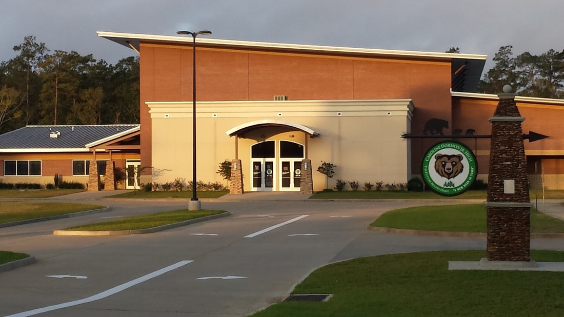 Caroline Dormon Junior High front entrance